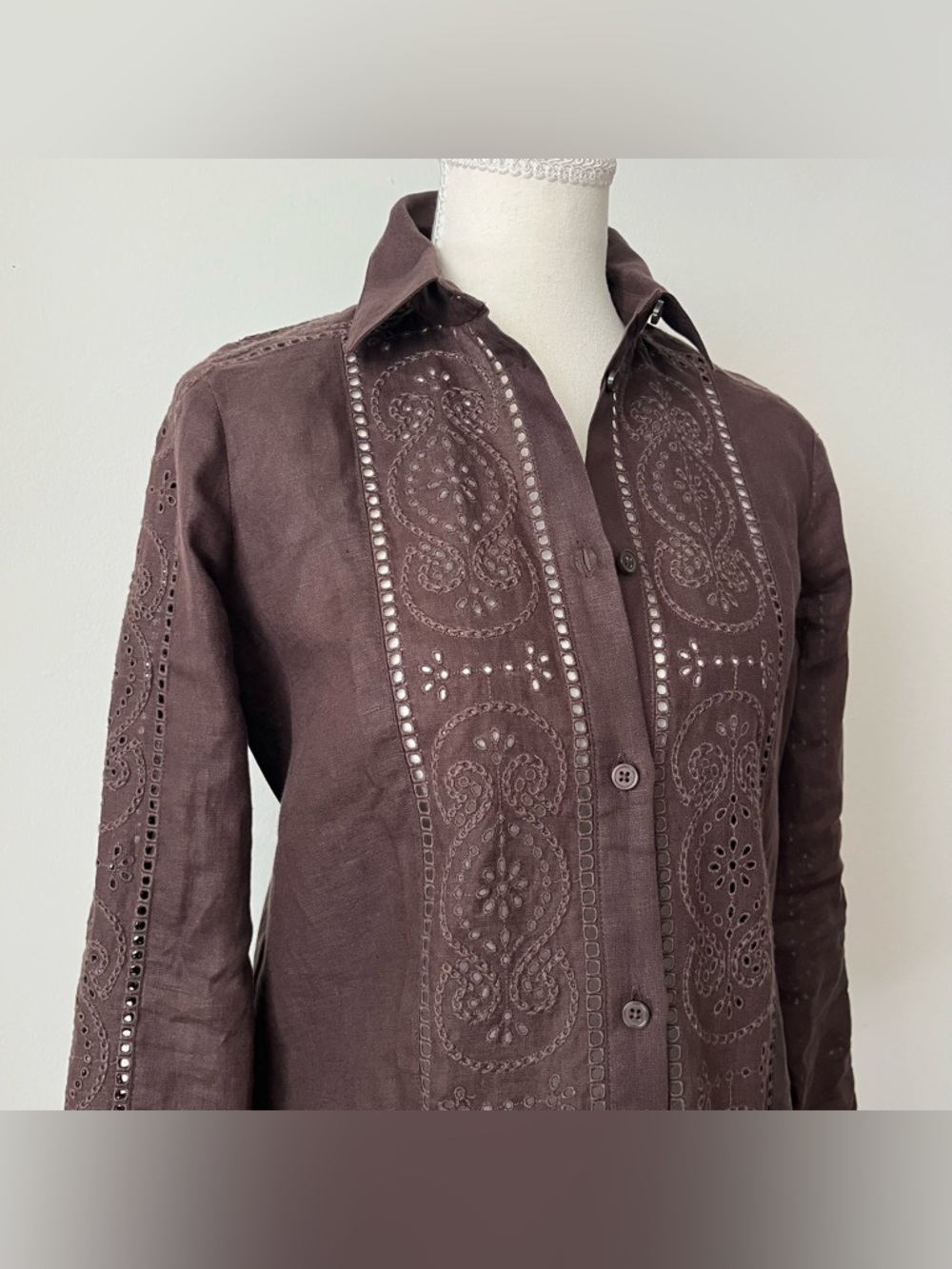 J.Crew Women's Garcon Linen Blouse Shirt Size 0 Brown Eyelet Island Preppy Beach - Picture 2 of 6